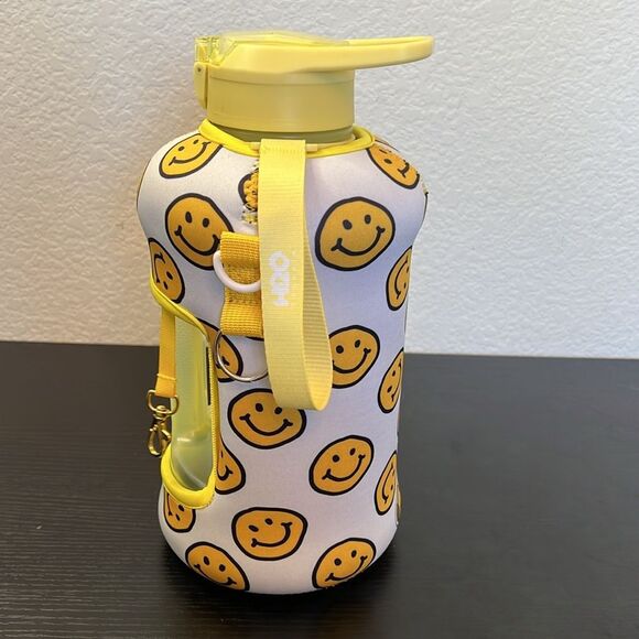 Smiley Face Insulated 1/2 Gallon Water Bottle with Shoulder Strap - Picture 3 of 5